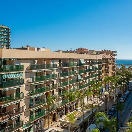 Vacaciones En La Playa De Fuengirola